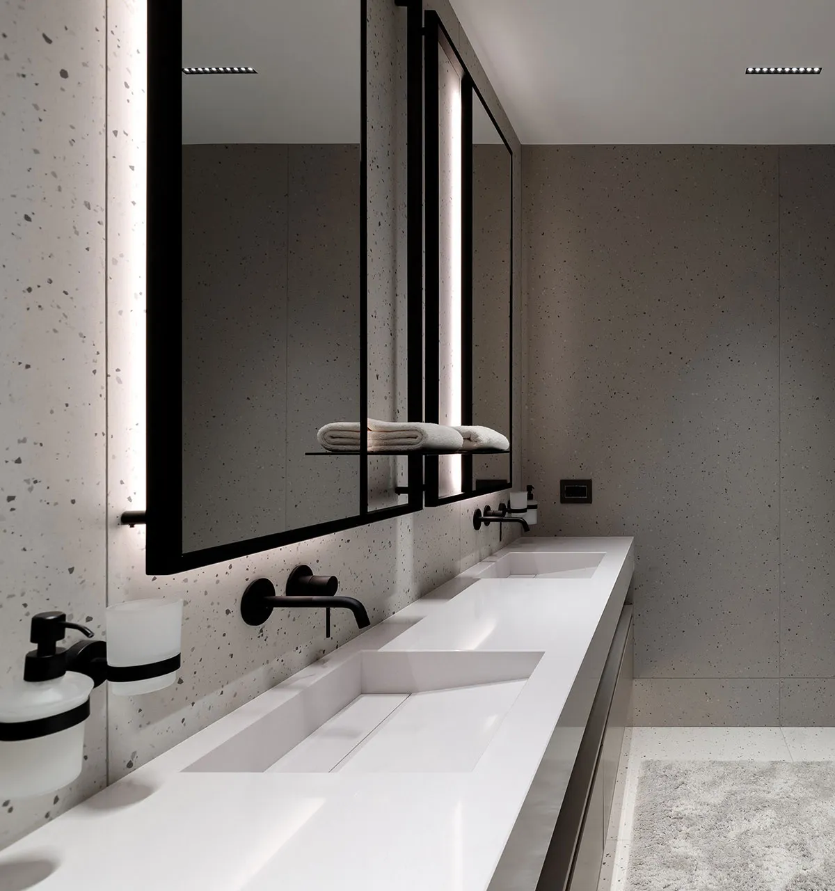 Progetto Casa Privata, Chisinau (2024), collezioni in gres porcellanato effetto marmo Exalt by Florim Ceramiche 