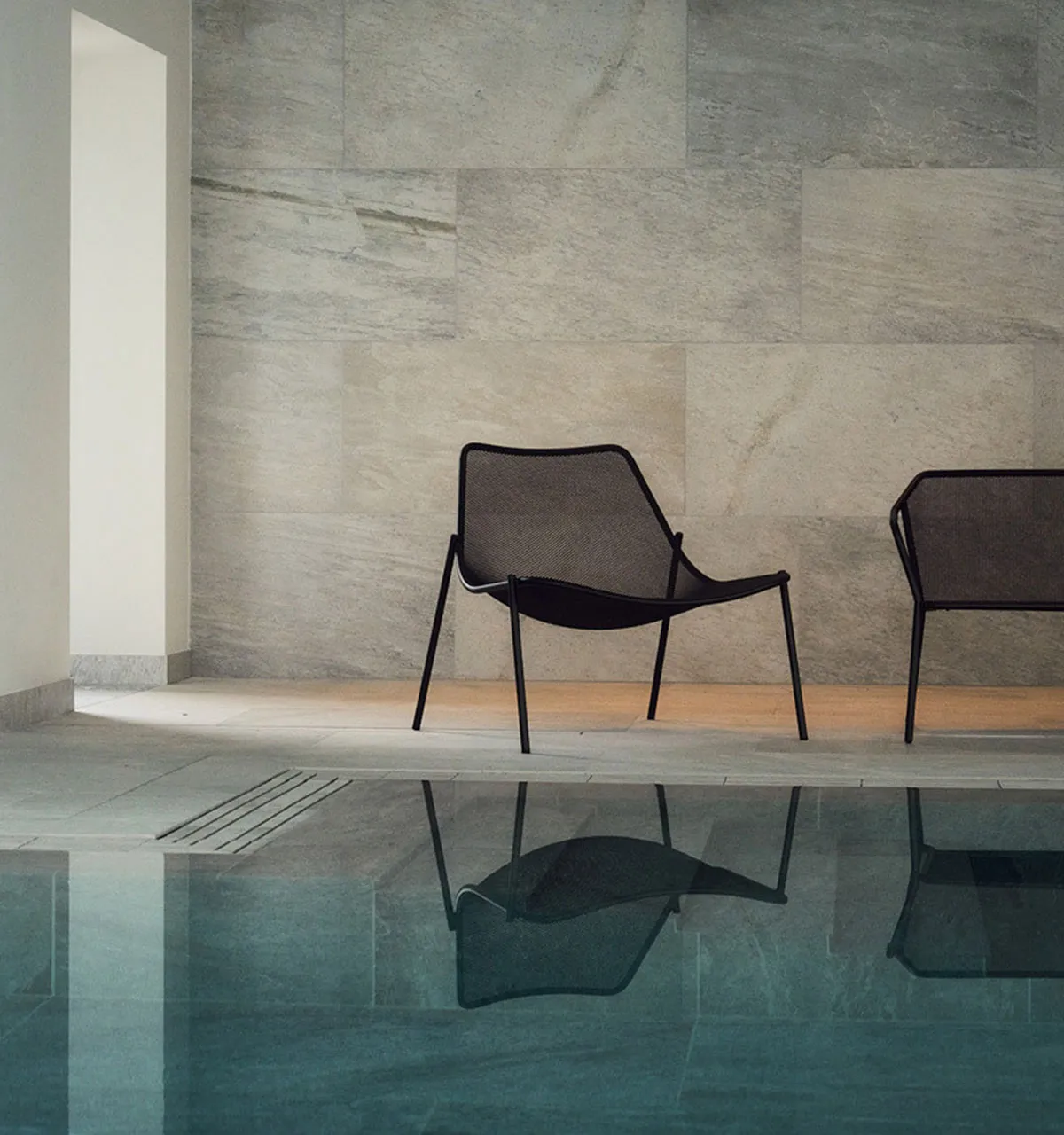 Project: Torre Milano (2022) Collections: STONTECH 4.0 – Stone-effect porcelain stoneware by Florim Ceramiche